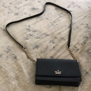 Small cross body Kate spade bag could hold cell phone credit cards cash or 💄